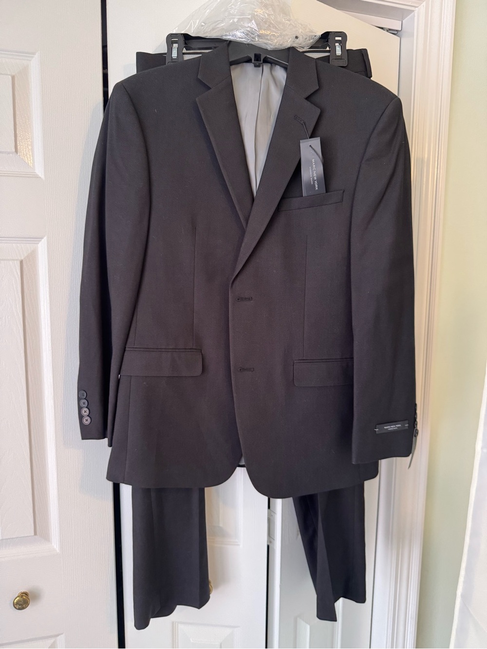 Marc by Andrew Marc Men's Slim Fit 2-Piece Suit black